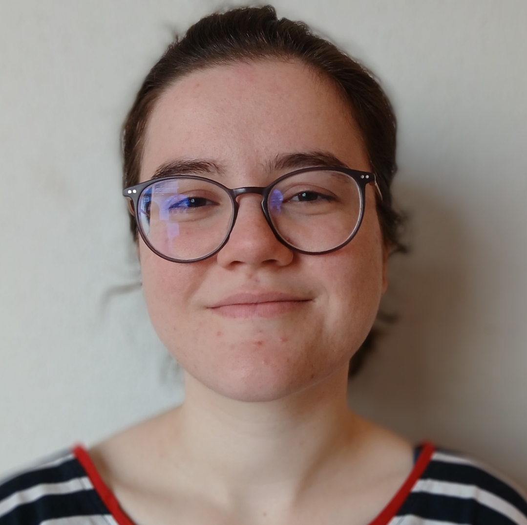 Iris Roth, BA